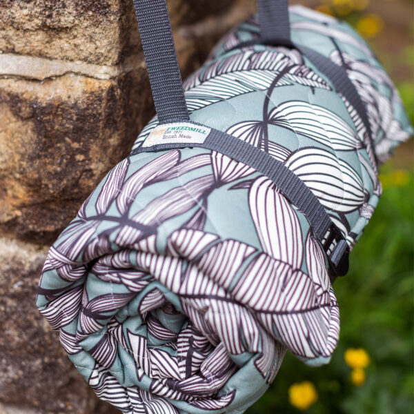 Tweedmill Newbury Quilted Picnic Rug – Tropical