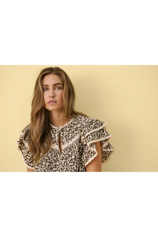 Saint Tropez KirbySz Blouse Creme Leopard Strokes
