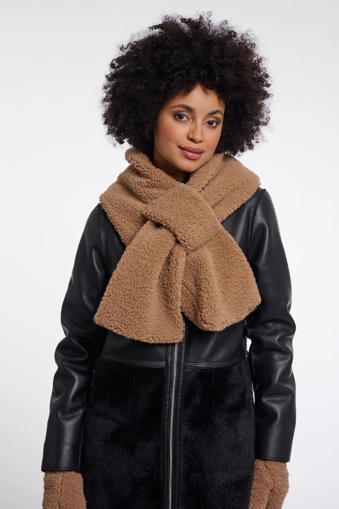 Asho Teddy Scarf Toast