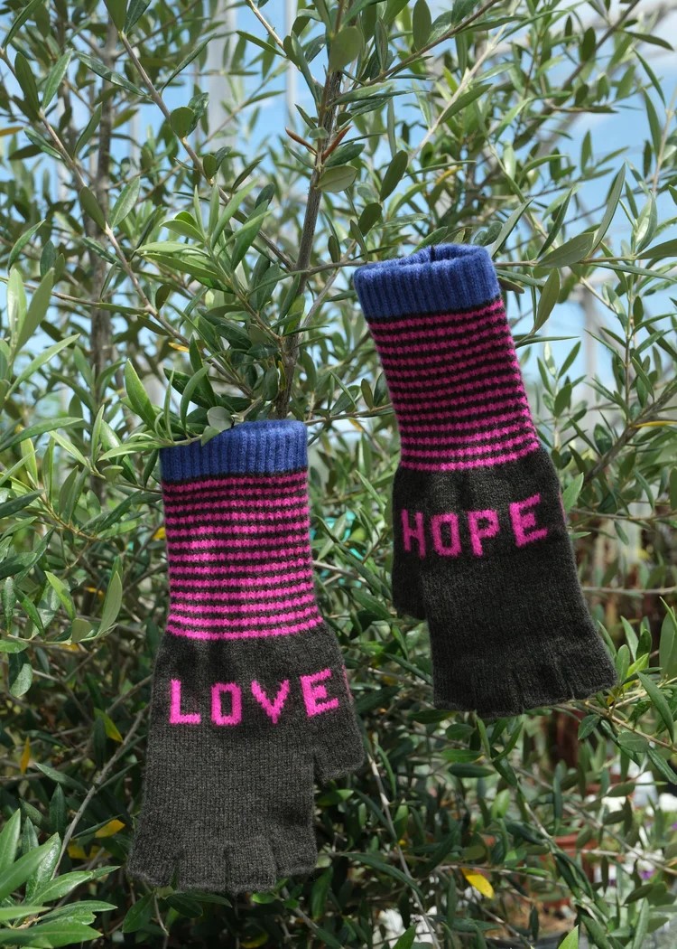 Quinton & Chadwick Love & Hope Fingerless Gloves in Khaki and Fluro Pink