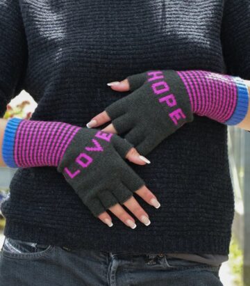 Quinton & Chadwick Love & Hope Fingerless Gloves in Khaki and Fluro Pink