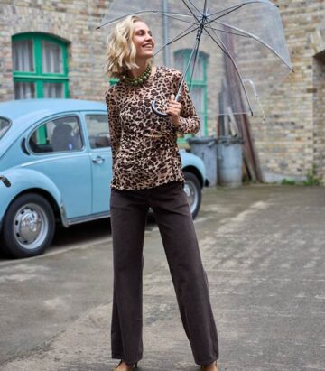 Black Colour CORA Corduroy Box Pant
